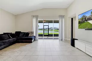 34014 Astoria Cir, Wesley Chapel, FL 33545 - Photo 9