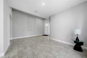34014 Astoria Cir, Wesley Chapel, FL 33545 - Photo 7