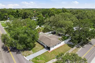 4015 Riverhills Dr, Tampa, FL 33617 - Photo 61