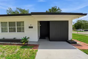 4015 Riverhills Dr, Tampa, FL 33617 - Photo 5