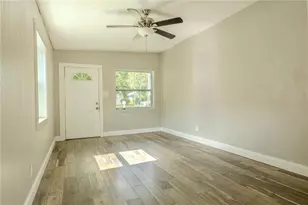 2553 18th Ave N, Saint Petersburg, FL 33713 - Photo 3