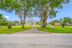 13030 Delwood Rd, Tampa, FL 33624 - Photo 1