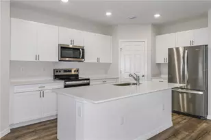 9888 Pelican Coast Drive, Dade City, FL 33525 - Photo 9