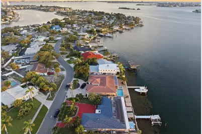 1818 Dolphin Boulevard S, Saint Petersburg, FL 33707 - Photo 57