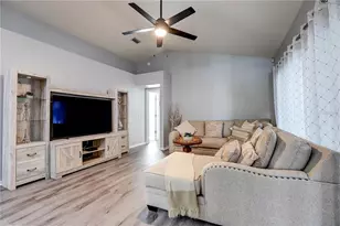 2242 Towering Oaks Cir, Seffner, FL 33584 - Photo 19