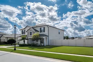 18576 Obregan Dr, Spring Hill, FL 34610 - Photo 9