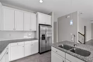 18576 Obregan Dr, Spring Hill, FL 34610 - Photo 25