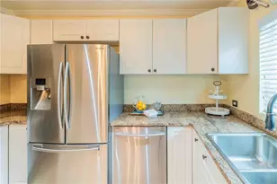 131 Valencia Dr, Dunedin, FL 34698 - Photo 23
