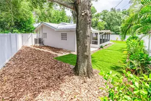 131 Valencia Dr, Dunedin, FL 34698 - Photo 71