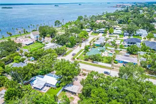 131 Valencia Dr, Dunedin, FL 34698 - Photo 3