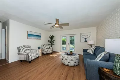 19 Ventura Drive, Dunedin, FL 34698 - Photo 9