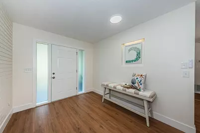 19 Ventura Drive, Dunedin, FL 34698 - Photo 7