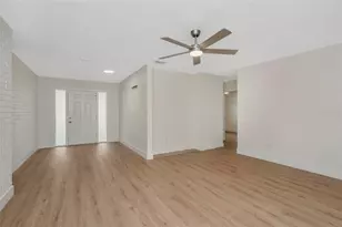 19 Ventura Dr, Dunedin, FL 34698 - Photo 11