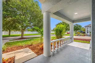8105 Water Tower Dr, Tampa, FL 33619 - Photo 9