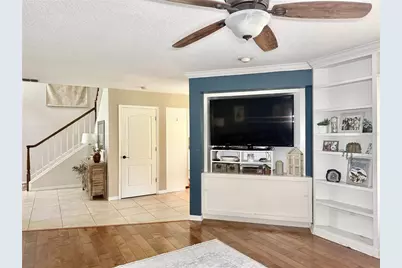 9306 Alanbrooke St, Temple Terrace, FL 33637 - Photo 9
