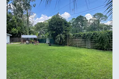 1115 NE 5th Place, Gainesville, FL 32601 - Photo 15
