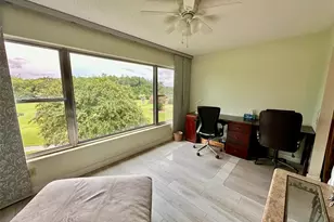 2460 Franciscan Dr, Clearwater, FL 33763 - Photo 9