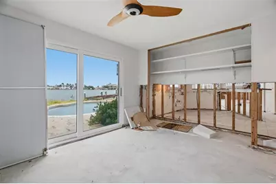 5810 Bahama Way S, Saint Pete Beach, FL 33706 - Photo 17
