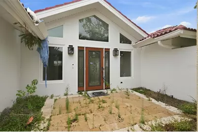5810 Bahama Way S, Saint Pete Beach, FL 33706 - Photo 5