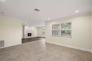 4247 Helena St NE, Saint Petersburg, FL 33703 - Photo 9