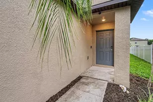 36420 Garden Wall Wy, Zephyrhills, FL 33541 - Photo 21
