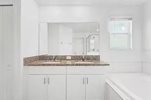 36420 Garden Wall Wy, Zephyrhills, FL 33541 - Photo 47