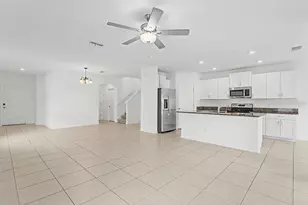 36420 Garden Wall Wy, Zephyrhills, FL 33541 - Photo 19