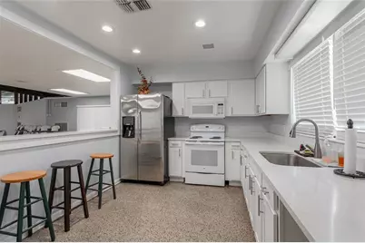 6518 Walton Way, Tampa, FL 33610 - Photo 37
