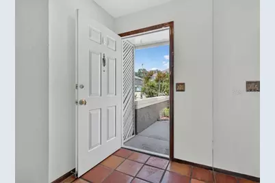 14012 Notreville Way, Tampa, FL 33624 - Photo 7