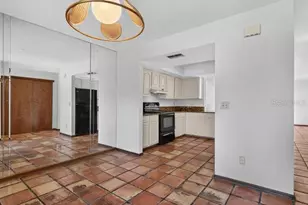 14012 Notreville Way, Tampa, FL 33624 - Photo 9