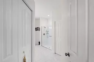 10818 Ashford Oaks Dr, Tampa, FL 33625 - Photo 19