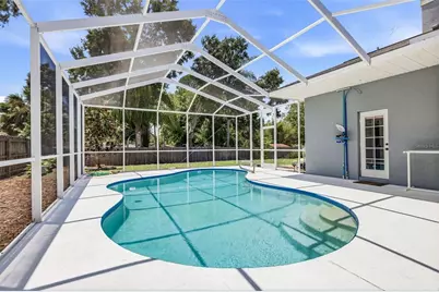 15306 Carrollton Lane, Tampa, FL 33624 - Photo 5