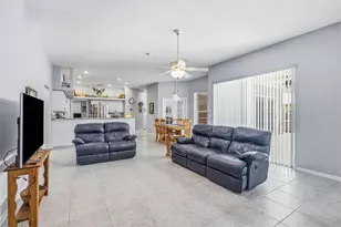 15306 Carrollton Ln, Tampa, FL 33624 - Photo 21
