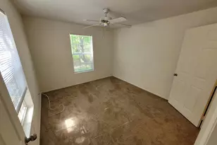 36106 Lake Chase Blvd, Zephyrhills, FL 33541 - Photo 31