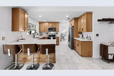 14018 Cascade Lane, Tampa, FL 33618 - Photo 13