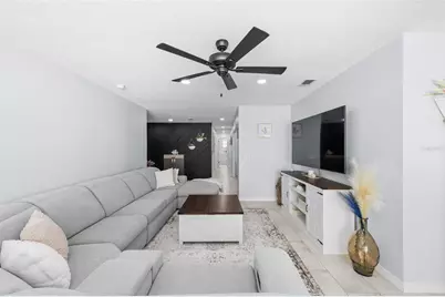 14018 Cascade Lane, Tampa, FL 33618 - Photo 7