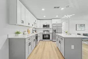 1354 Rosery Rd NE, Largo, FL 33770 - Photo 7