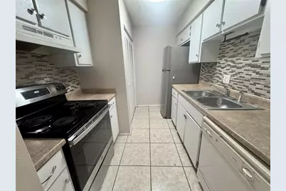 5503 Pokeweed Court #C, Tampa, FL 33617 - Photo 3