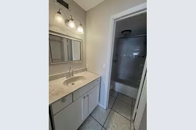 5503 Pokeweed Court #C, Tampa, FL 33617 - Photo 17