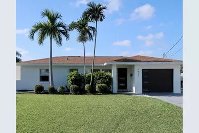 9484 Treasure Lane NE, Saint Petersburg, FL 33702 - Photo 1
