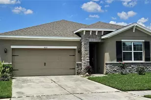 8103 Wheat Stone Dr, Zephyrhills, FL 33540 - Photo 3