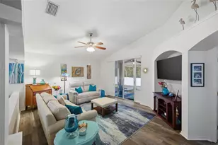 7113 Colony Pointe Dr, Riverview, FL 33578 - Photo 7