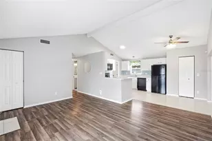 8704 Marlin Ct, Tampa, FL 33634 - Photo 5