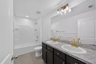 9637 Troncais Cir, Thonotosassa, FL 33592 - Photo 45