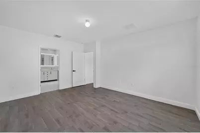 9637 Troncais Circle, Thonotosassa, FL 33592 - Photo 19