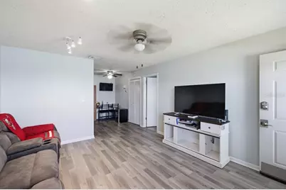 1041 Apollo Beach Boulevard #E, Apollo Beach, FL 33572 - Photo 7