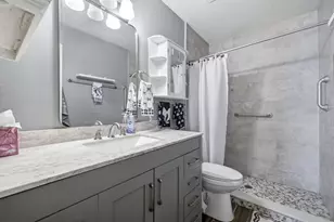 1041 Apollo Beach Blvd, Apollo Beach, FL 33572 - Photo 17