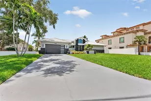 2936 68th Ave S, Saint Petersburg, FL 33712 - Photo 1