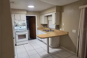 907 Cutler Dr, Seffner, FL 33584 - Photo 5
