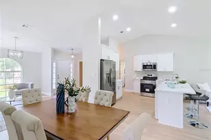 6353 Forestwood Dr E, Lakeland, FL 33809 - Photo 5